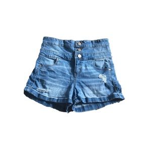 🌼Juniors High-Waisted Denim Shorts!🌼